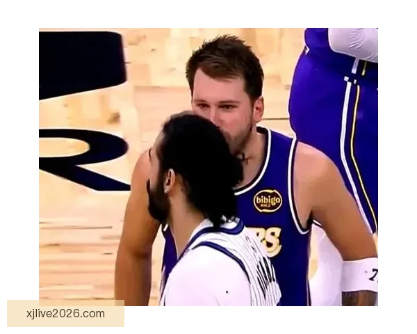 东契奇怒怼比塔泽提及家人唇语曝光全程细节